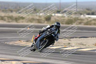 media/Jan-15-2026-Racers Edge (Thu) [[dfebeb70ab]]/3-B Group/Session 2 (Turn 11)/